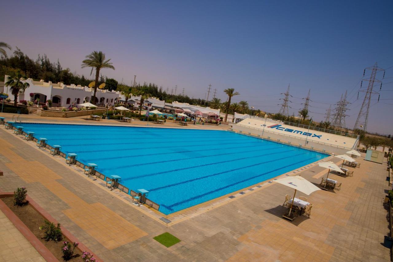 Assiut Cement Hotel Екстериор снимка