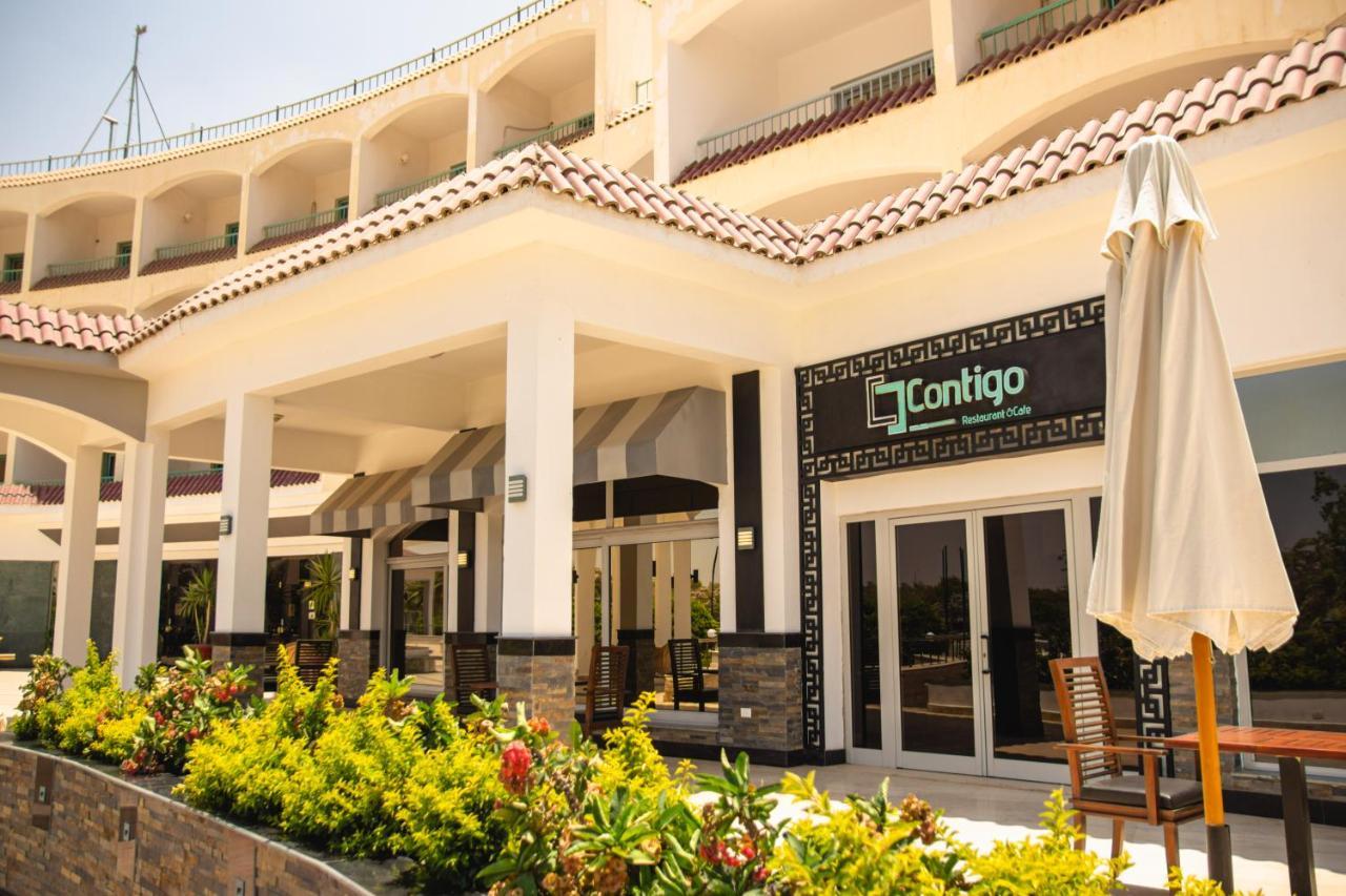 Assiut Cement Hotel Екстериор снимка