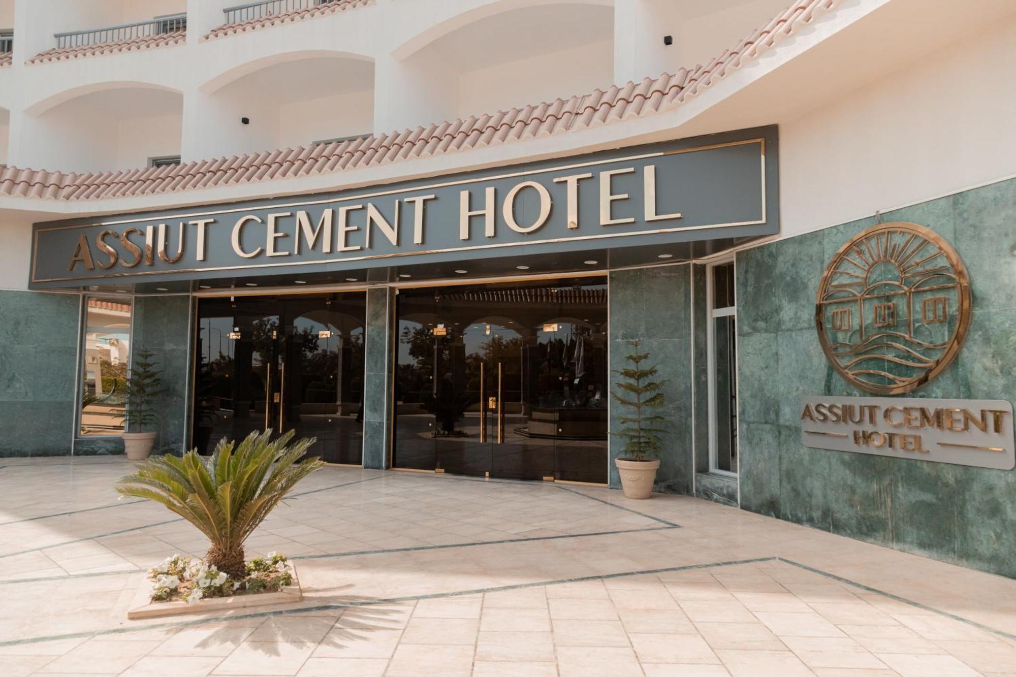 Assiut Cement Hotel Екстериор снимка