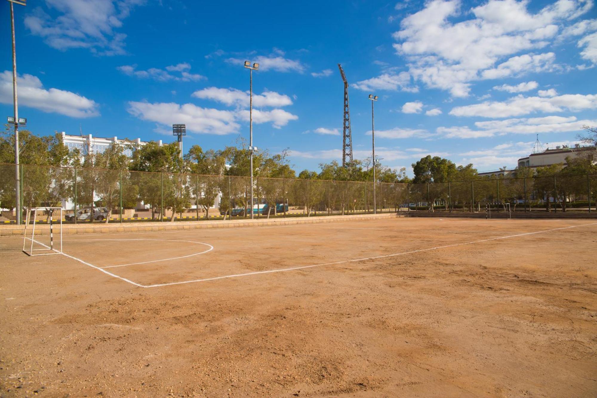 Assiut Cement Hotel Екстериор снимка